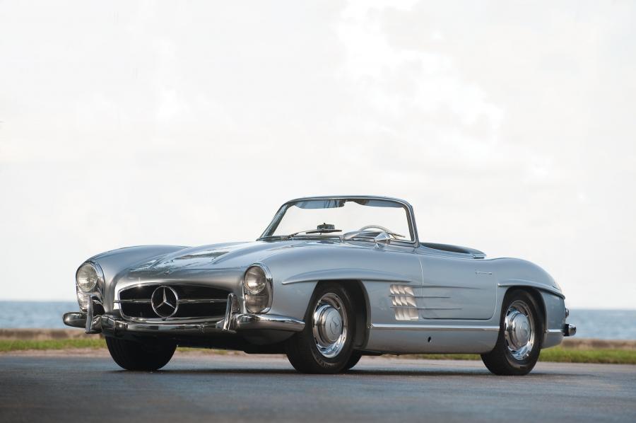  Mercedes-Benz 300 SL Roadster 1961 года  (фото 1 из 30)